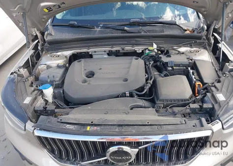 2024 Volvo Xc40 B5 Ultimate Bright Theme z USA, uszkodzony, nr VIN YV4L12UFXR2229918